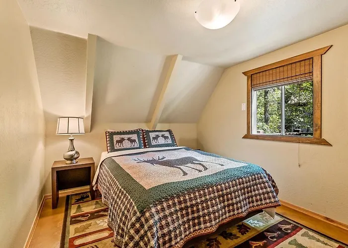 Cozy A-frame Nestled In The Ponderosa Pines For A Memorable Family Getaway In Nature Near Flagstaff, Arizona Chalet *
