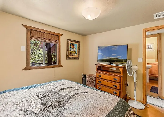 Cozy A-frame Nestled In The Ponderosa Pines For A Memorable Family Getaway In Nature Near Flagstaff, Arizona *